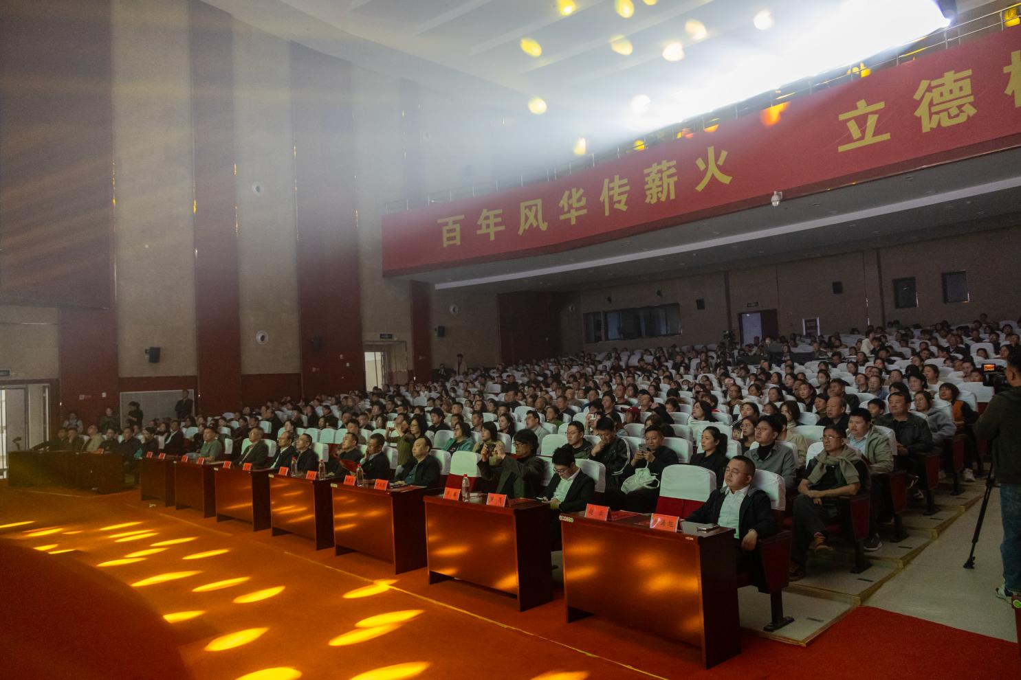 江蘇鳳靈樂器有限公司 江蘇鳳靈樂器有限公司